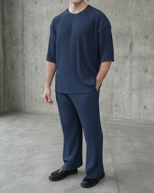 Pleated Trousers — Navy
